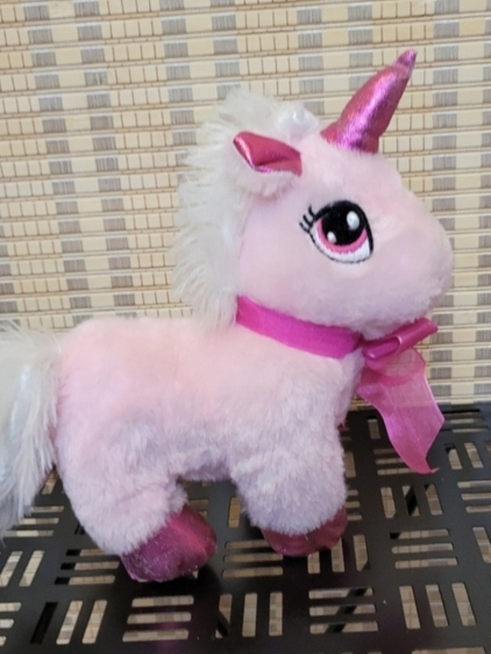 Dan Dee Plush Pink Unicorn With Shimmery Horn